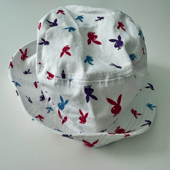 Playboy Bunny Print Bucket Hat NEVER USED! - Picture 3 of 7